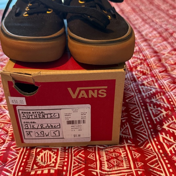 Van’s Size 5, Black with Rubber, Canvas Shoes. Like New, Worn a couple of times. - Picture 7 of 7